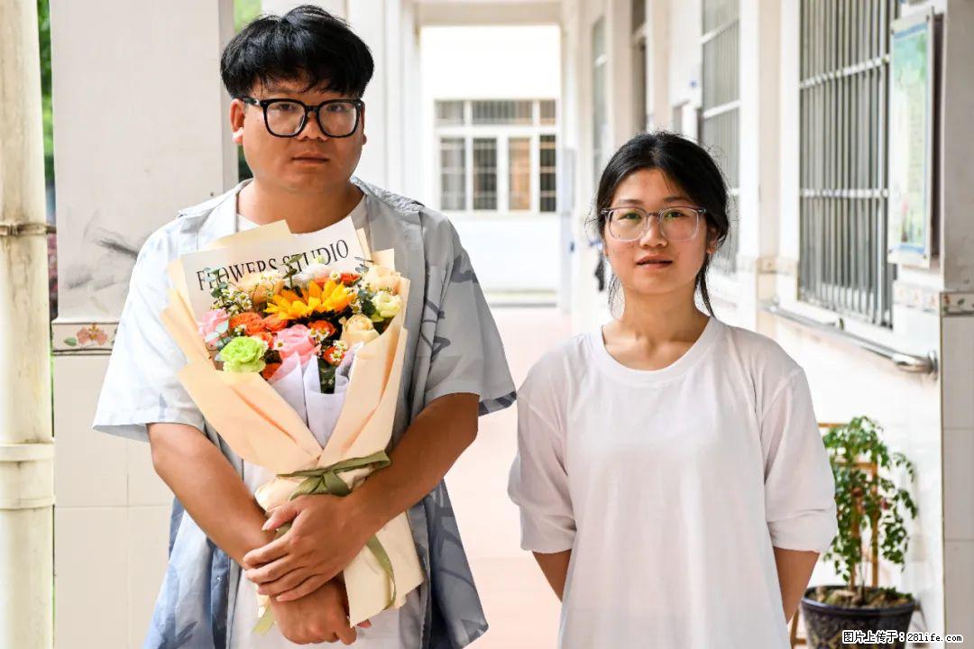 全网追的“扁担女孩”，找了一份暑假工，时薪12元 - 商洛生活资讯 - 商洛28生活网 sl.28life.net